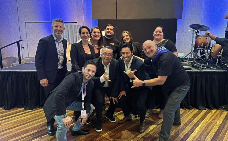 ¿MÁQUINAS O HUMANOS? EL RETO DEL BIENESTAR EN LA EMPRESA DEL FUTURO